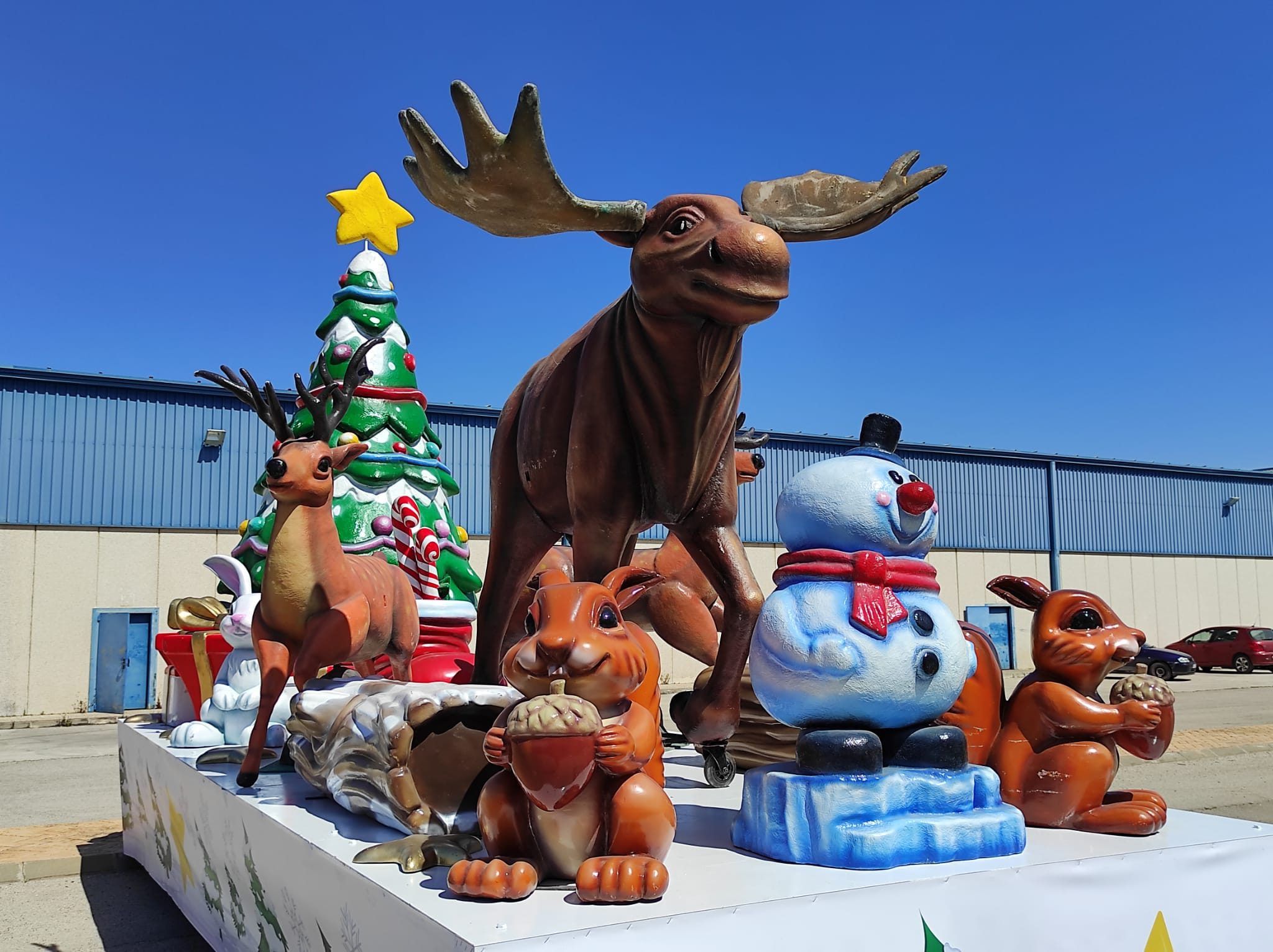 Carrozas navideñas para cabalgatas de Reyes Magos y fiestas Carrozas navideñas para cabalgatas de Reyes Magos y fiestas