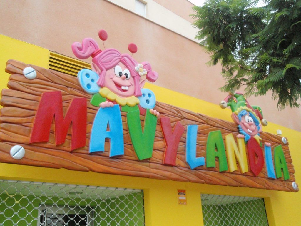 Logo corpóreo para Mavylandia