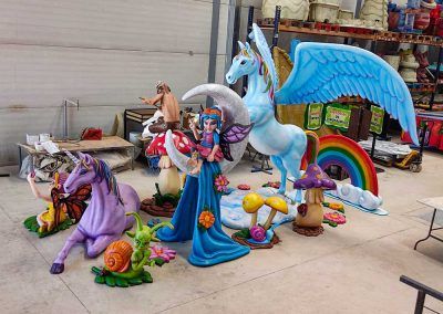 Figuras de porexpan de fantasía