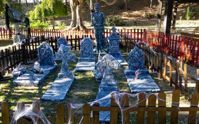 Decorados de Halloween para el Parque Embrujado de Marbella