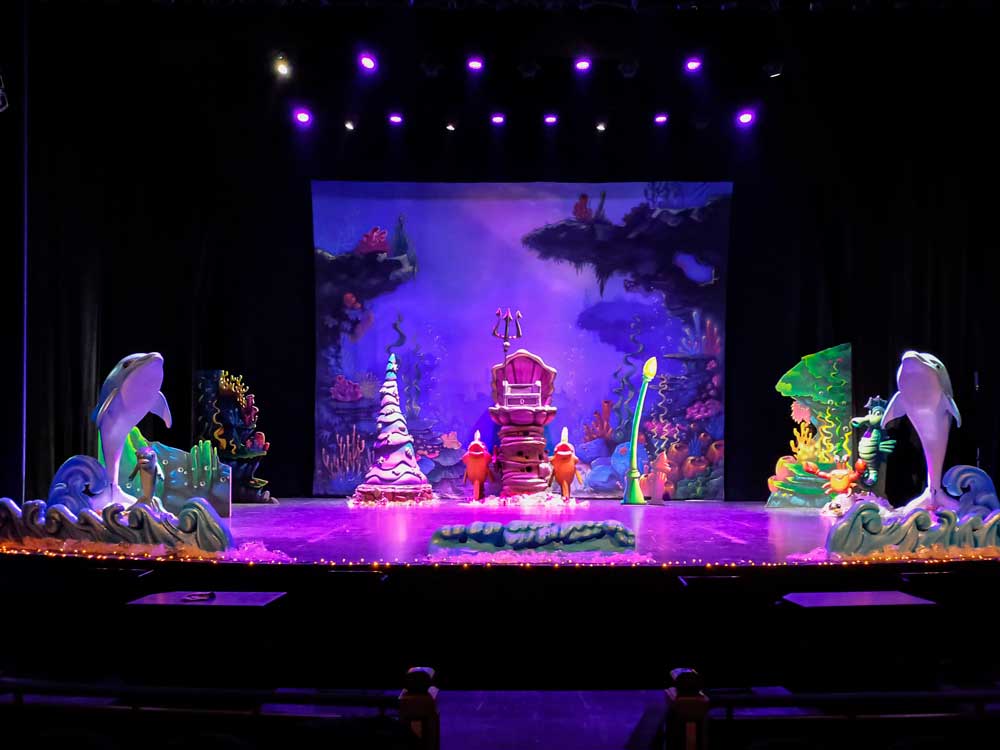 Escenografía ambientada en la sirenita Escenografía ambientada en la sirenita
