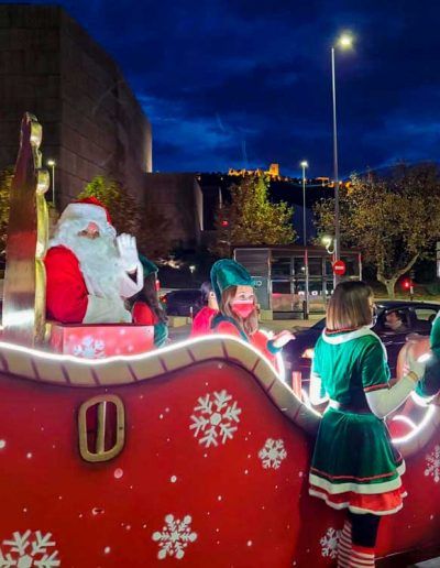 Trineo de Papá Noel en el pasacalles de Babyradio