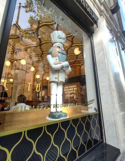 Figura de Lucciano's en Málaga