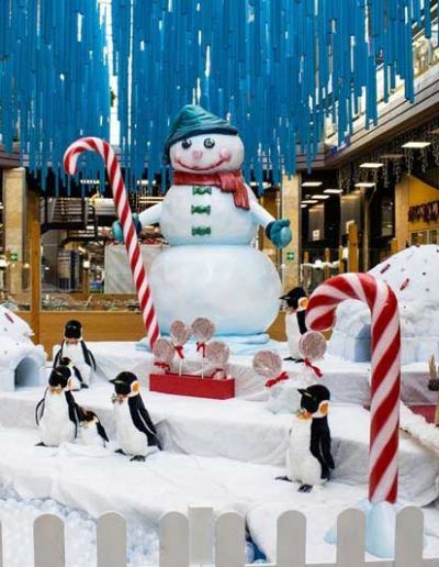 Decorado navideño para centro comercial 3