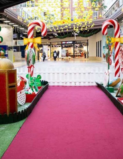 Decorado navideño para centro comercial 4