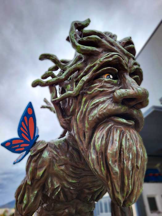 Escultura hombre árbol de Parauta 3 Escultura hombre árbol de Parauta 3