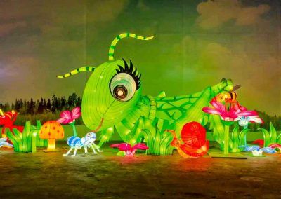 Esculturas de seda y luz de animales